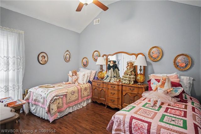 4 Katie Court, Lavaca, AR 72941
