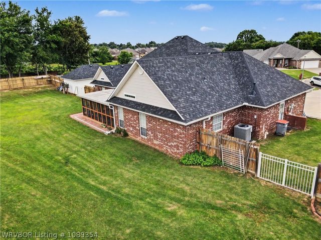4 Katie Court, Lavaca, AR 72941
