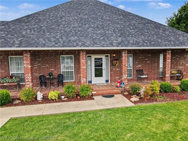 4 Katie Court, Lavaca, AR 72941