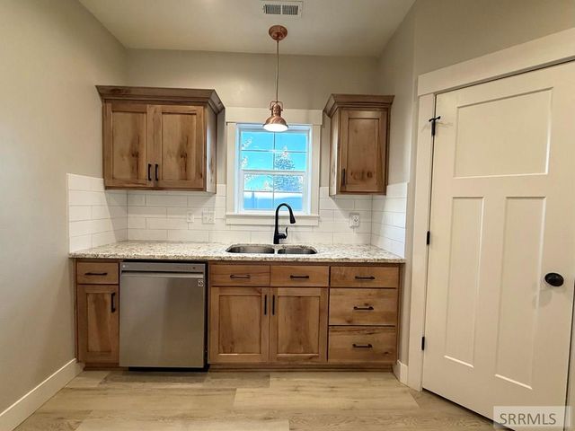 1259 Harris Loop, Blackfoot, ID 83221