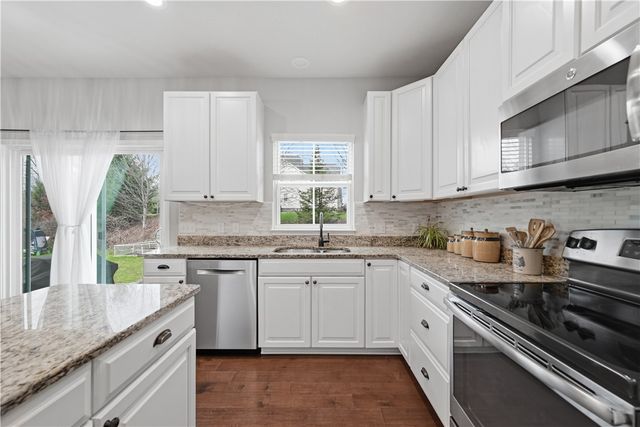 2704 Pittsburgh, Franklin Park, PA 15143