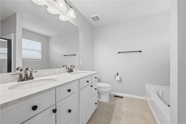 2704 Pittsburgh, Franklin Park, PA 15143