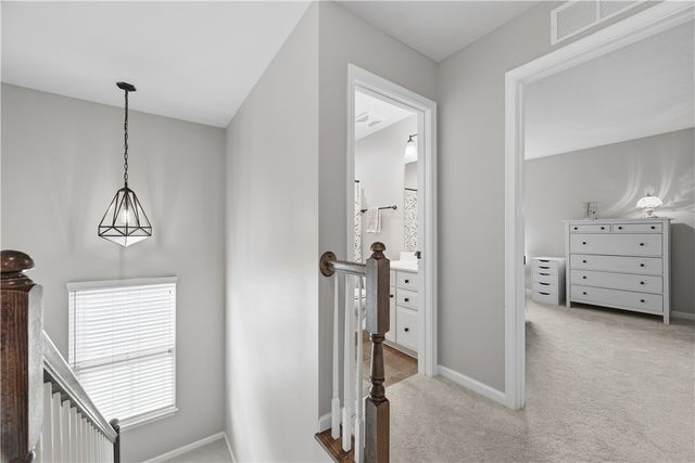 2704 Pittsburgh, Franklin Park, PA 15143