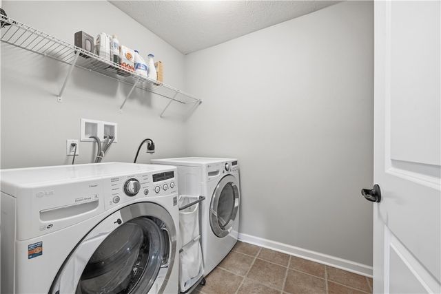 2704 Pittsburgh, Franklin Park, PA 15143