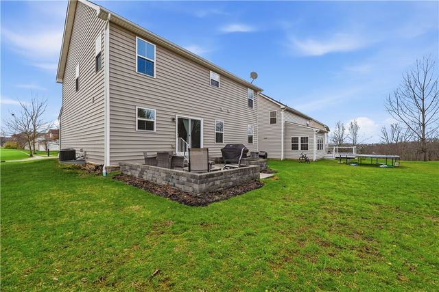 2704 Pittsburgh, Franklin Park, PA 15143