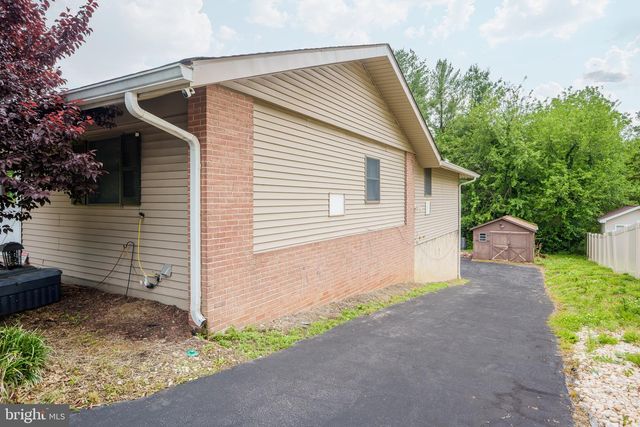1205 NOTTINGHAM RD, Newark, DE 19711