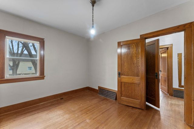 201 3rd Street S, Raymond, MN 56282