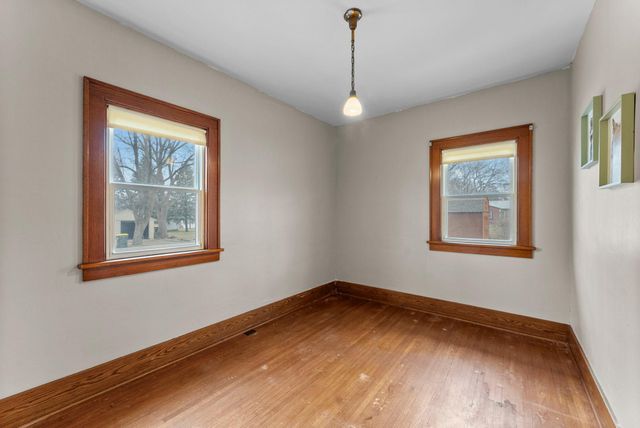 201 3rd Street S, Raymond, MN 56282