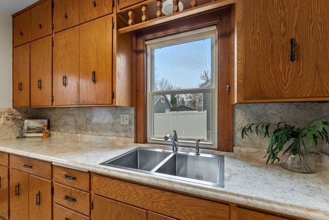 201 3rd Street S, Raymond, MN 56282