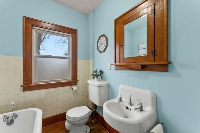 201 3rd Street S, Raymond, MN 56282