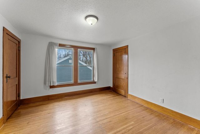 201 3rd Street S, Raymond, MN 56282