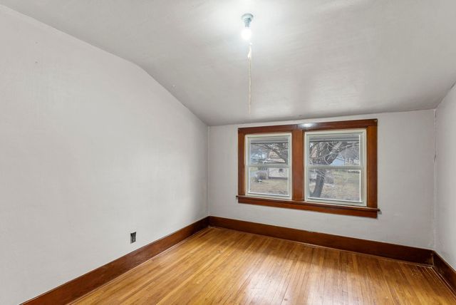 201 3rd Street S, Raymond, MN 56282