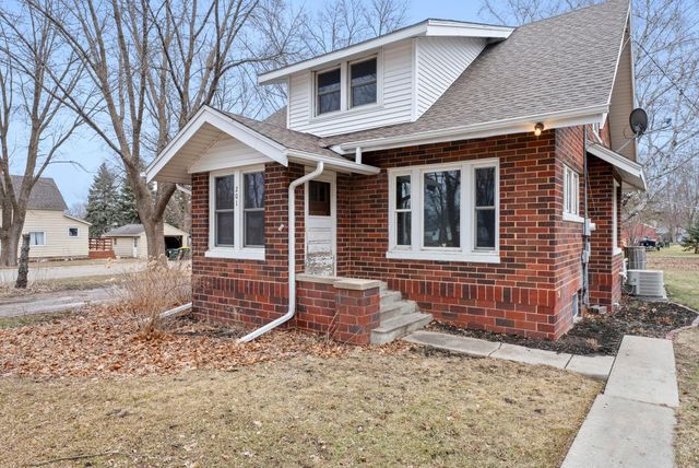 201 3rd Street S, Raymond, MN 56282