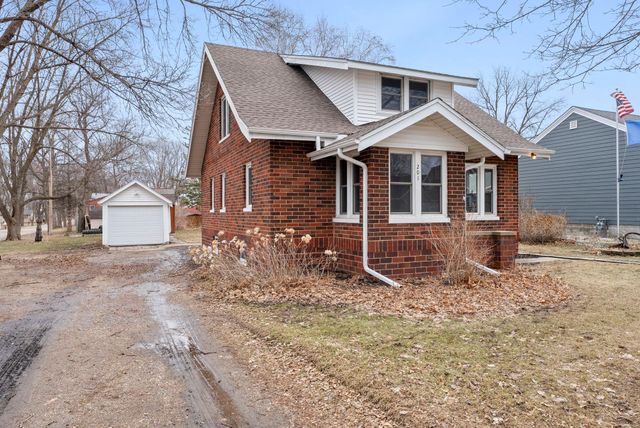 201 3rd Street S, Raymond, MN 56282