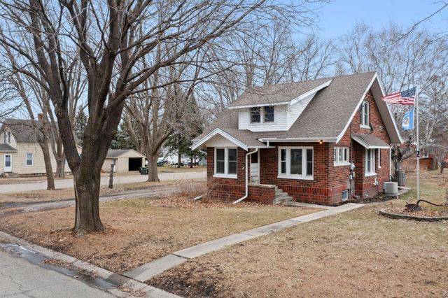 201 3rd Street S, Raymond, MN 56282