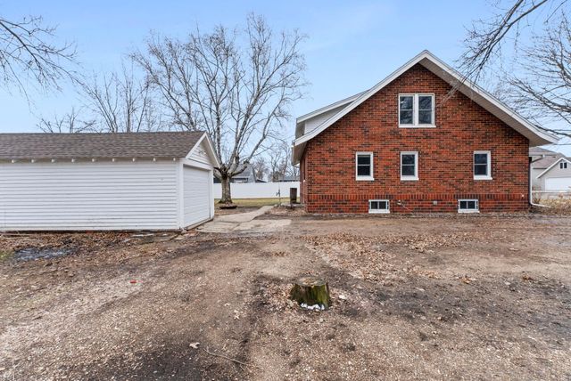 201 3rd Street S, Raymond, MN 56282