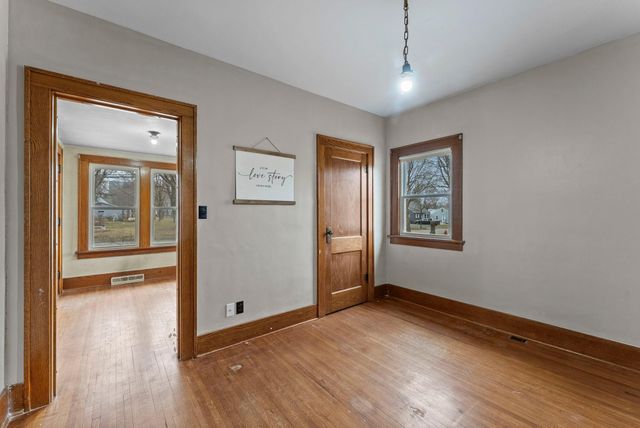 201 3rd Street S, Raymond, MN 56282