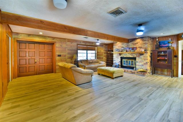 3406 67TH STREET COURT E, Bradenton, FL 34208