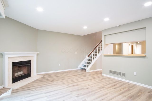 6756 Willow Grove Place E, Dublin, OH 43017