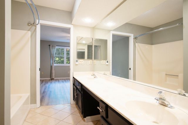 6756 Willow Grove Place E, Dublin, OH 43017
