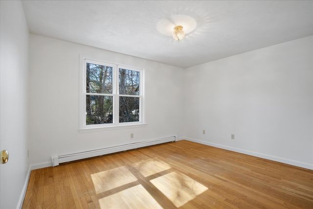 47 May Lane, Centerville, MA 02632