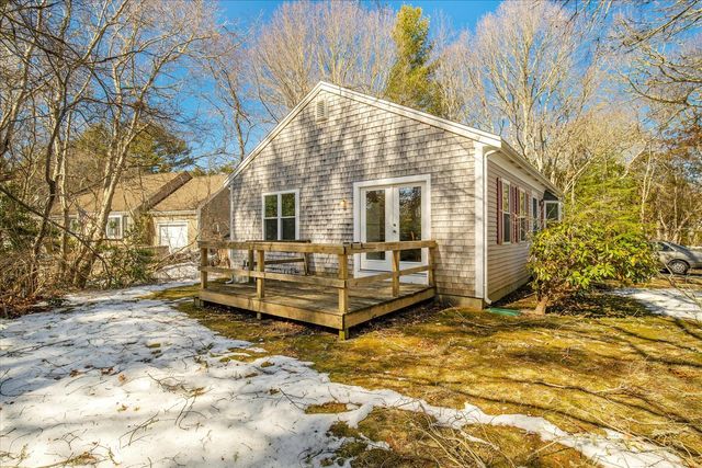 47 May Lane, Centerville, MA 02632