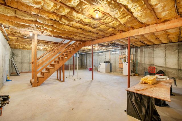 47 May Lane, Centerville, MA 02632