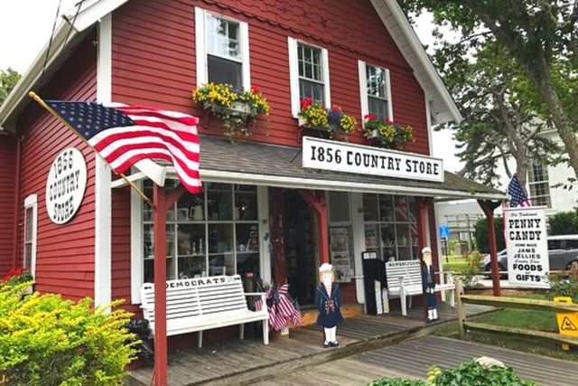 47 May Lane, Centerville, MA 02632