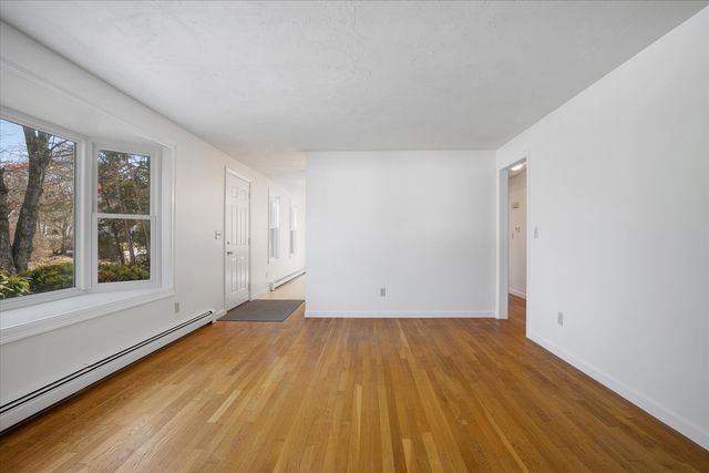 47 May Lane, Centerville, MA 02632