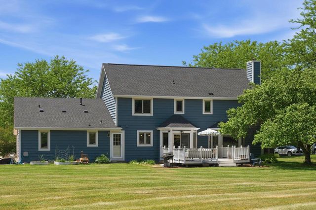 W330N5888 Cedar Bay DRIVE, Nashotah, WI 53058