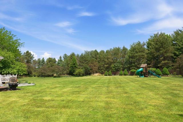 W330N5888 Cedar Bay DRIVE, Nashotah, WI 53058