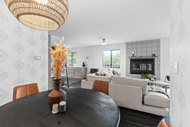 3320 Robinson Drive, Oakland, CA 94602