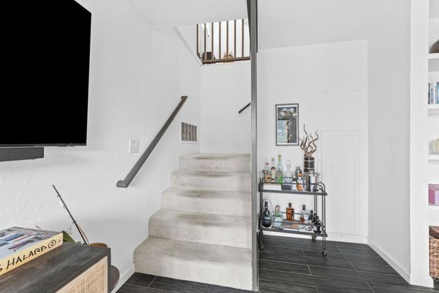 3320 Robinson Drive, Oakland, CA 94602