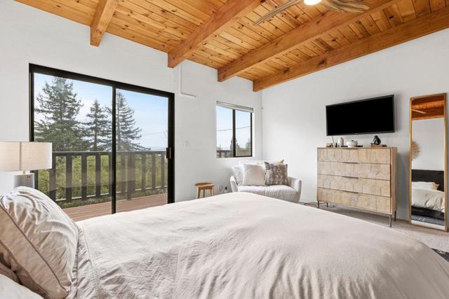 3320 Robinson Drive, Oakland, CA 94602