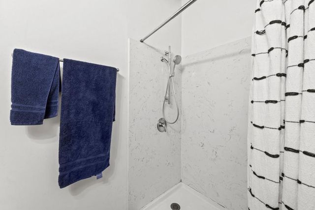 3320 Robinson Drive, Oakland, CA 94602