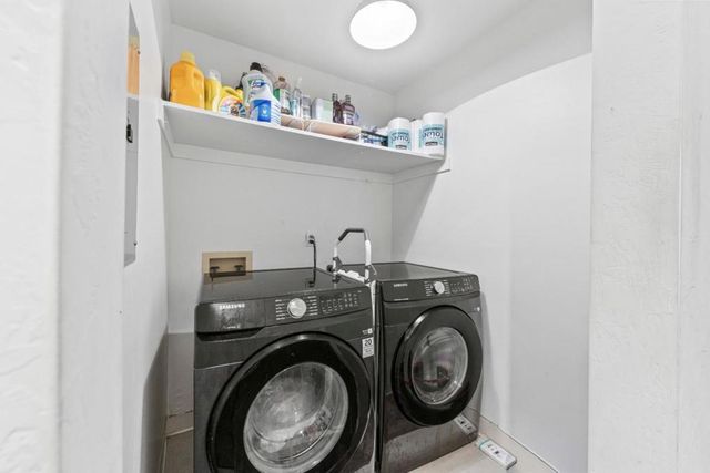 3320 Robinson Drive, Oakland, CA 94602