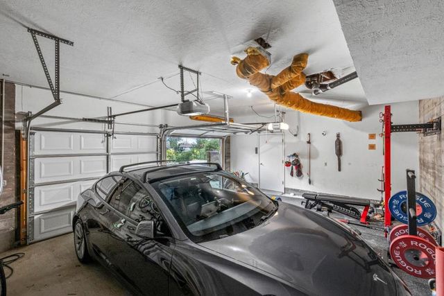 3320 Robinson Drive, Oakland, CA 94602