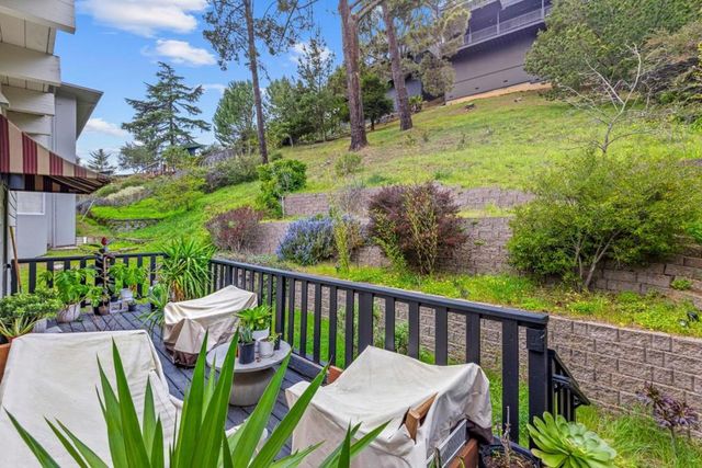 3320 Robinson Drive, Oakland, CA 94602