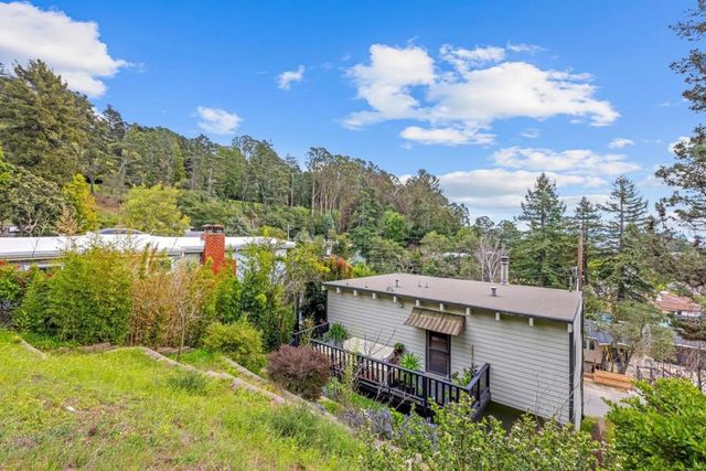 3320 Robinson Drive, Oakland, CA 94602