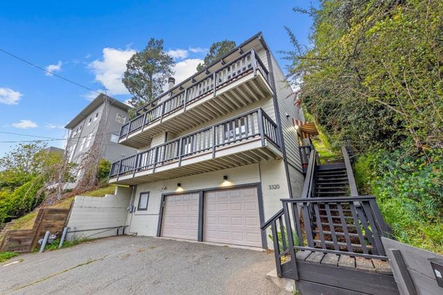 3320 Robinson Drive, Oakland, CA 94602