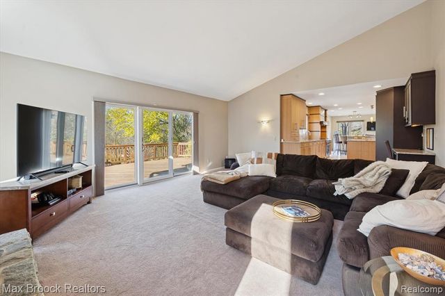 25797 Arcadia Drive, Novi, MI 48374