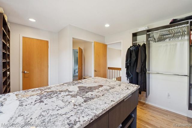 25797 Arcadia Drive, Novi, MI 48374