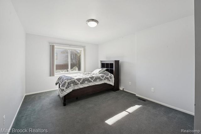 25797 Arcadia Drive, Novi, MI 48374