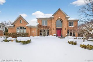 25797 Arcadia Drive, Novi, MI 48374