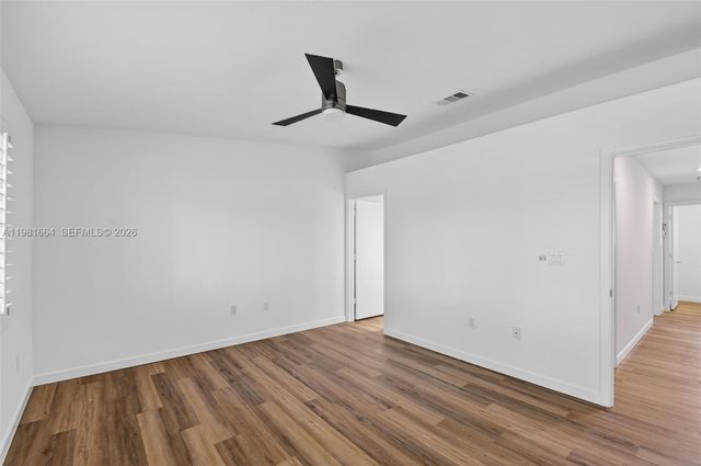 101 E Half Moon Cir B, Hypoluxo, FL 33462