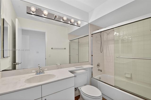 101 E Half Moon Cir B, Hypoluxo, FL 33462