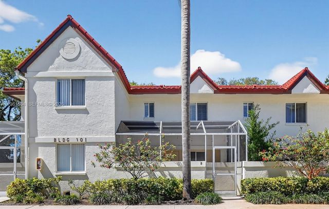 101 E Half Moon Cir B, Hypoluxo, FL 33462