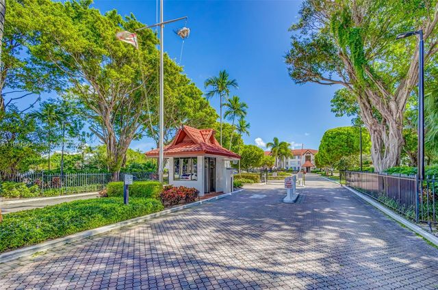 101 E Half Moon Cir B, Hypoluxo, FL 33462