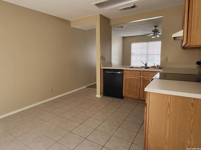 8934 Branding Fld, San Antonio, TX 78240