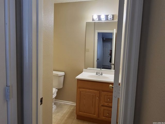 8934 Branding Fld, San Antonio, TX 78240